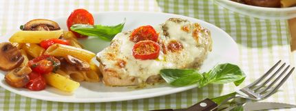 Angerichtes Gericht für das Rezept Mozzarella-Steak mit Penne