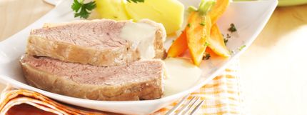 Angerichtes Gericht für das Rezept Kalbs-Tafelspitz mit Meerrettich-Senf-Sauce