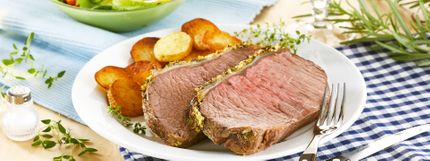 Angerichtes Gericht für das Rezept Roastbeef mit Kräuterkruste
